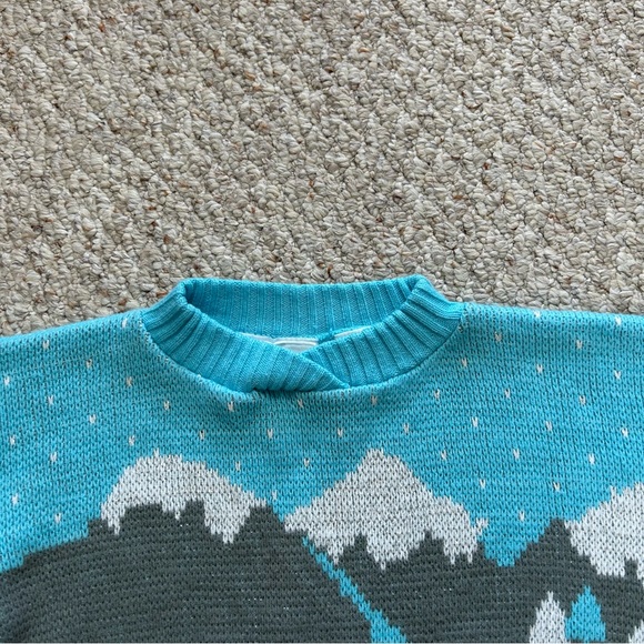 HG Kids Christmas Sweater Blue Pullover Girls M Polar Bear Winter Sparkles - Picture 2 of 9